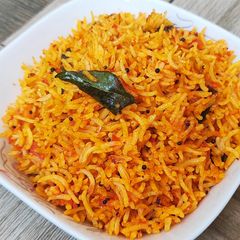 A picture of Easy peasy tomato rice !!.