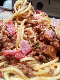 A picture of spaghetti bolognese.