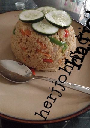 A picture of Fried cous cous.