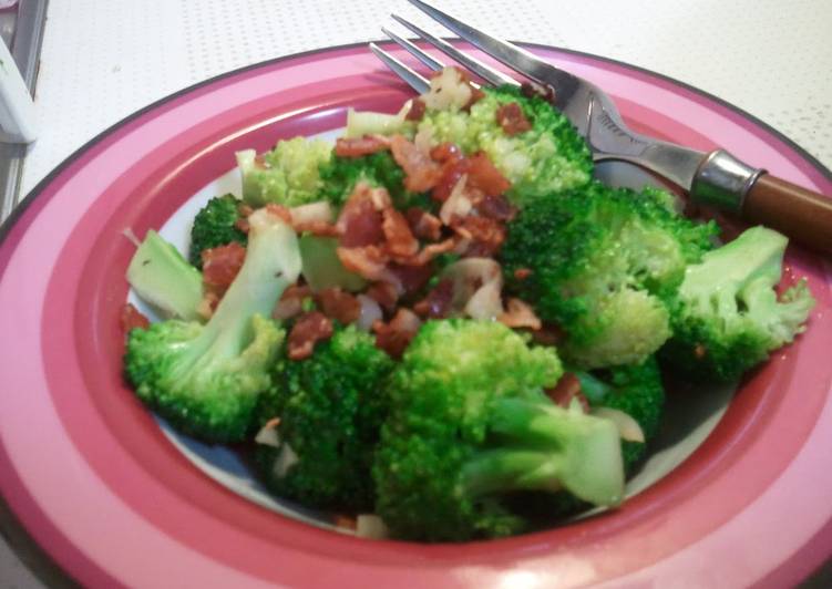 Easiest Way to Prepare Quick Broccoli and Garlic Stir Fry