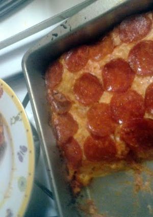A picture of Edwards version Biscuit pizza casserole.