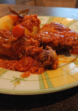 A picture of Portuguese Chicken Stew.