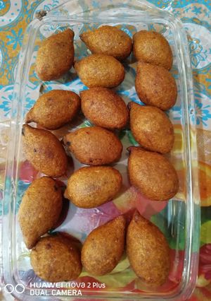 A picture of Fried Kibbeh Without a Machine.