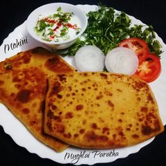 A picture of Mughlai paratha.