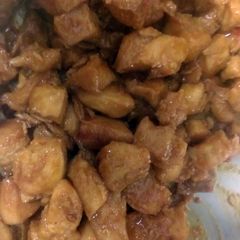 A picture of Bourbon Chicken.