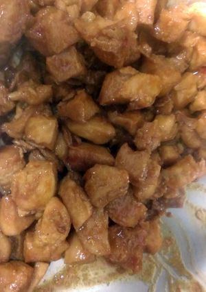 A picture of Bourbon Chicken.