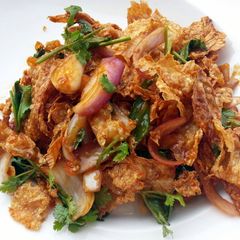 A picture of Crispy Beancurd Skin Vegan Salad.
