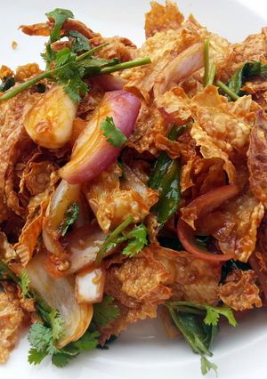 A picture of Crispy Beancurd Skin Vegan Salad.