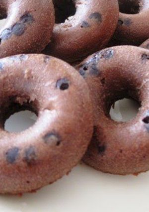 A picture of Baked Chocolate Doughnuts That Will Make Everyone Happy.