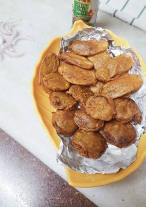 A picture of Onion potato pakore.