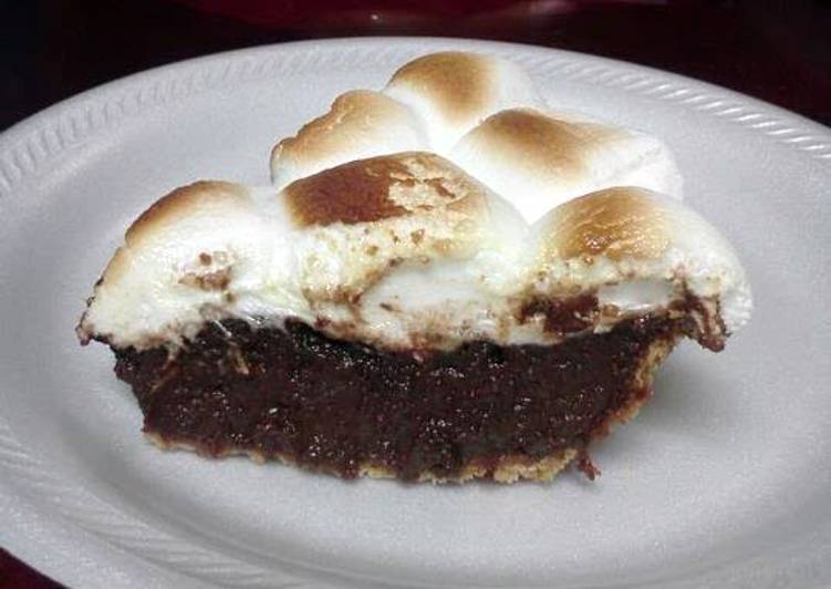 Simple Way to Make Super Quick Homemade Smores Pie