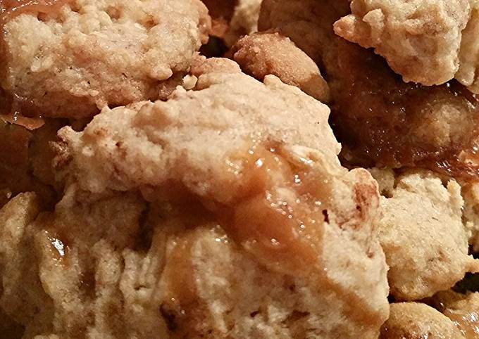Apple caramel cookies