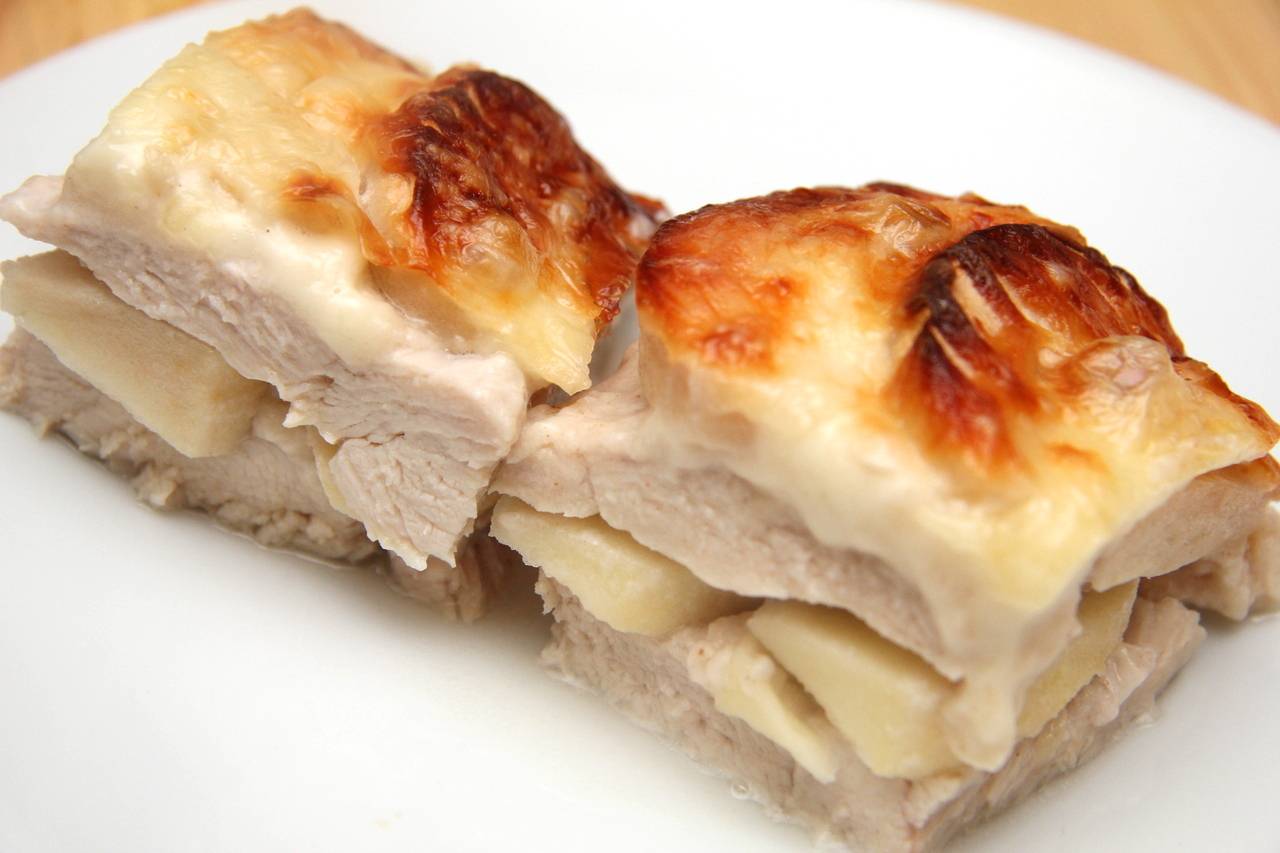 Almás-tejszínes rakott csirkemell recept recept fotó