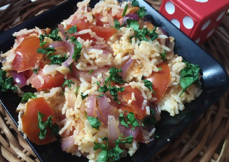 Recipe of Homemade Onion tomato fried rice