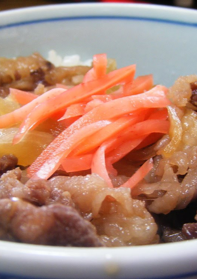 A picture of Homemade Yoshinoya-Style Gyudon (Beef Rice Bowl).