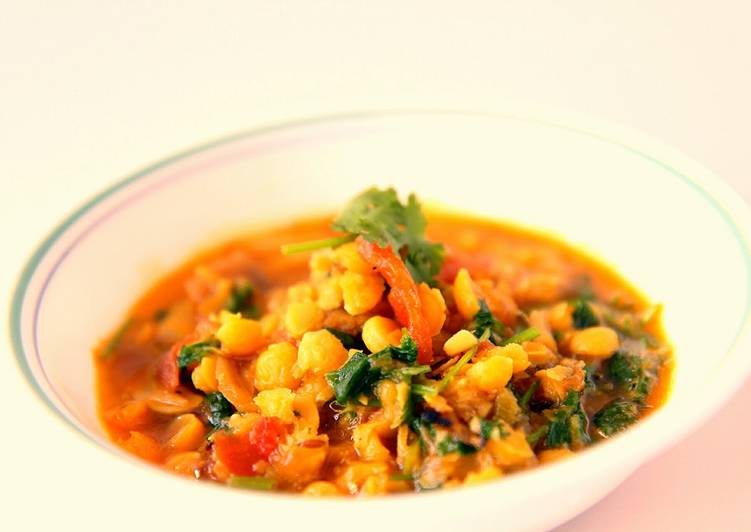 Dhall-Yellow lentil curry