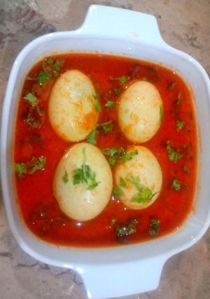 A picture of Egg curry.