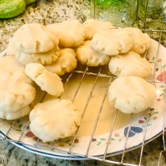 A picture of Super Lemon Cookies.