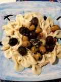 Pasta con Aceitunas Marinadas