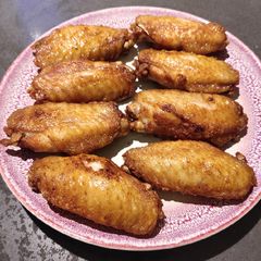 Fried Wings A picture of Fried Wings.