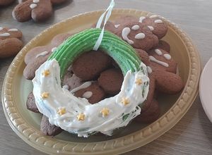 Una foto de Galletas Corona Navideña 🎄