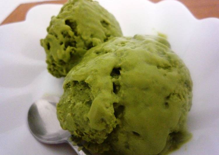 Simple Way to Prepare Perfect Rich Matcha Ice Cream using Milk and Whole Egg