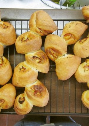 A picture of Pain d'Epi (Wheat Stalk-Shaped Bread).