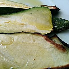 A picture of Grilled zucchini.