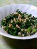 Chrysanthemum Greens and Tuna Side Dish