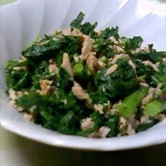 A picture of Chrysanthemum Greens and Tuna Side Dish.