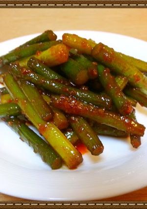 A picture of Garlic Shoot Bokkeum (Korean-Style Sauté Dish).