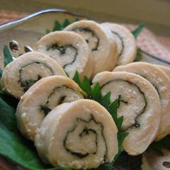A picture of Chicken Tender Roll-Ups with Shiso Marinated in Garlic Soy Sauce.