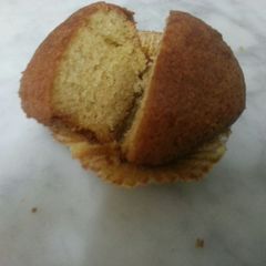 A picture of Simple and Delicious Vanilla Muffins.