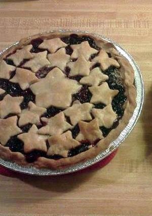 A picture of Blackberry Pie.
