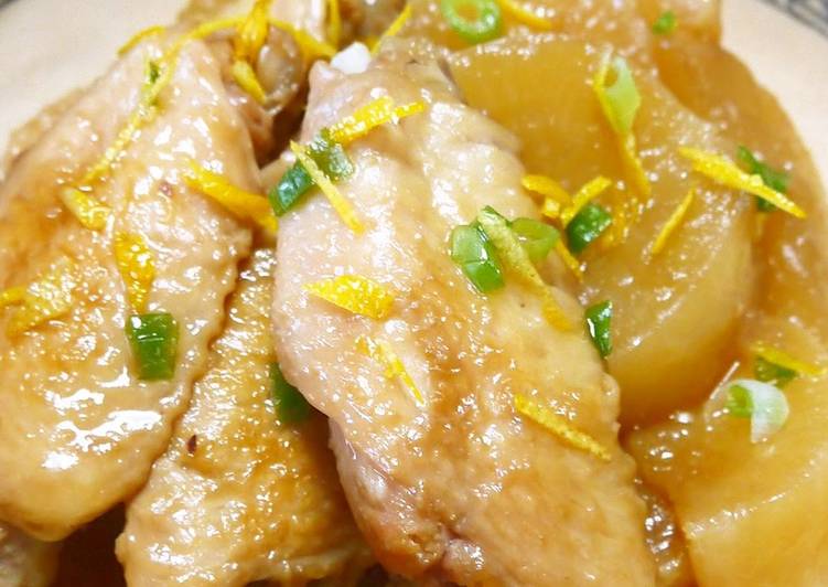 Steps to Prepare Ultimate Pressure Cooked Tender Chicken Wings and Daikon