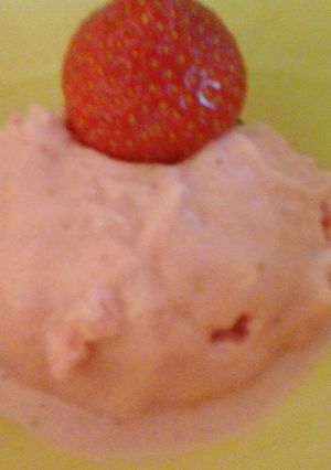 A picture of Strawberry Yoghurt Ice very scrumptious & low calorie.