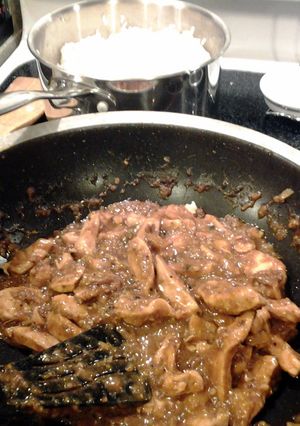 A picture of Chicken with Peaches and Pecan Sauce.