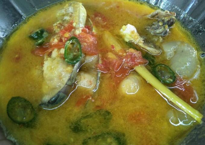 Langkah Mudah untuk Membuat Ikan patin bumbu kuning, Enak Banget