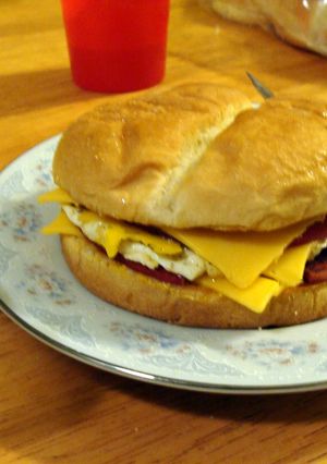 A picture of taisen's fried breakfast sandwich.