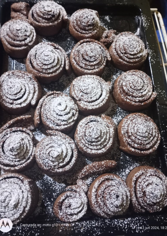 Una foto de Rollitos de canela y chocolate