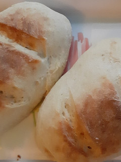 Una foto de Pan súper fácil sin amasar y bien cacerito