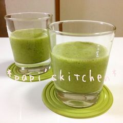 A picture of Lose Weight the Healthy Way! Vegetable Smoothies.