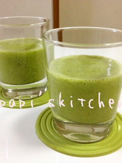 A picture of Lose Weight the Healthy Way! Vegetable Smoothies.