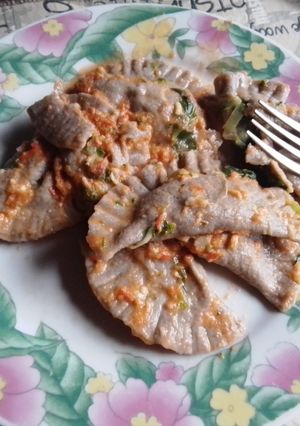 Una foto de Varenikes de integrales de acelga con Pesto de tomates