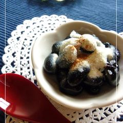 A picture of Milky Salted Black Soy Beans.