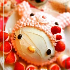 A picture of Rabbit Hello Kitty Cake.