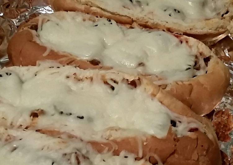 Recipe of Ultimate Graziano Italian sausage sandwiches