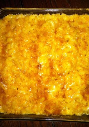 A picture of Macaroni & Cheese Casserole.