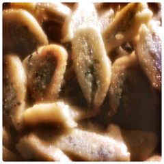 A picture of Urad dal fara.