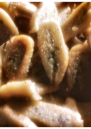 A picture of Urad dal fara.